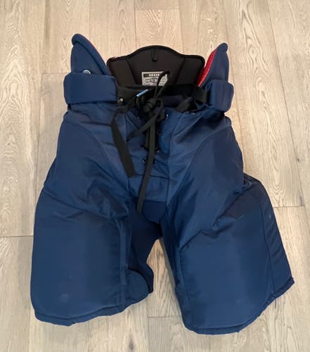 Used CCM HP45X Pro Stock  Pants  Navy Large  Winnipeg Jets organization (9)