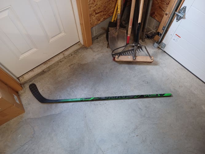Used Senior Bauer Right Handed Vapor ADV Hockey Stick P92 Pro Stock