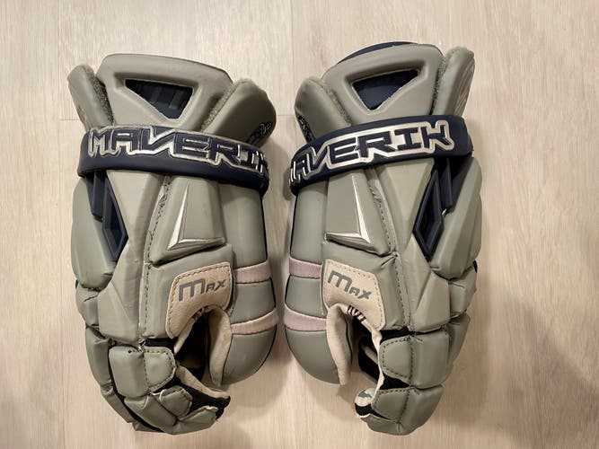 Basically NEW Georgetown MAX Goalie Lacrosse Gloves