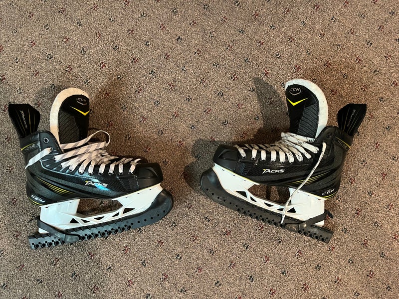 Senior New CCM Tacks 4052 Hockey Skates Size 9