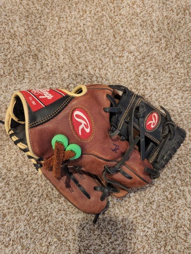 Used Rawlings Right Hand Throw Infield Sandlot Series Baseball Glove 11.5"