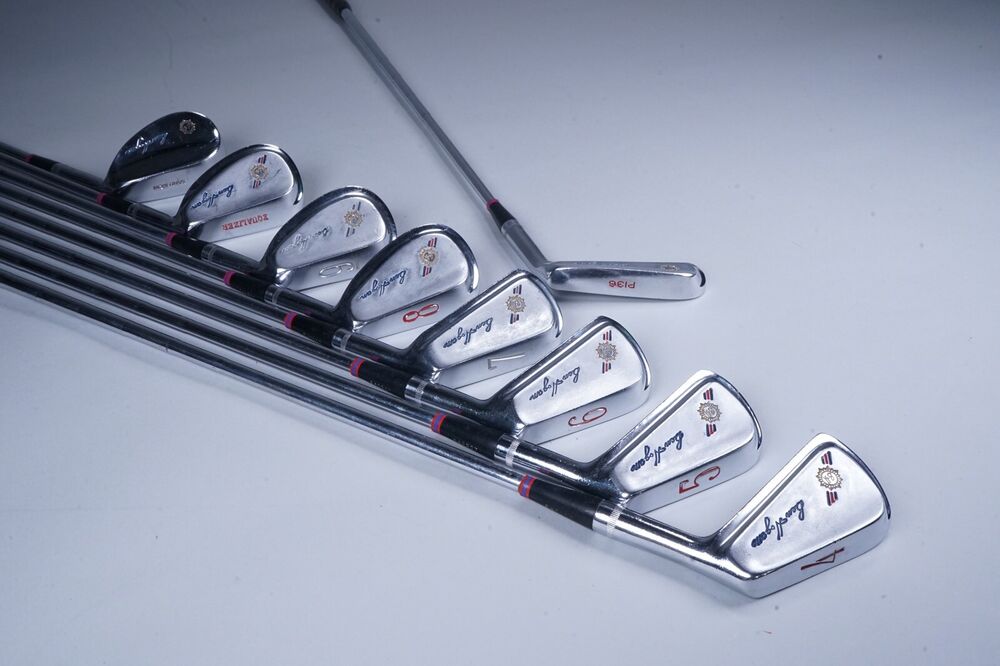VINTAGE BEN HOGAN IRON SET 4SW+PUTTER W/ BEN HOGAN LADIES FLEX STEEL