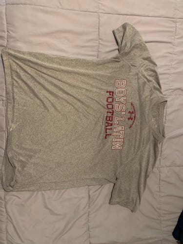 Gray Boys’ Latin Football One Heartbeat Large Under Armour Shirt