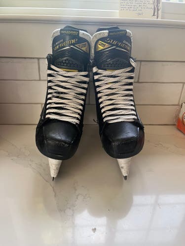 Used Bauer Regular Width  Size 7 Supreme 2S Pro Hockey Skates