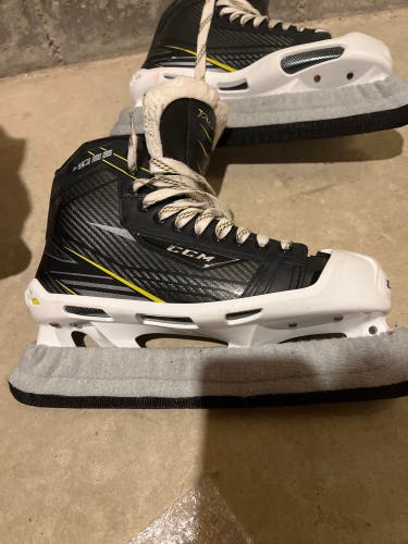 Used CCM Regular Width  Size 10.5 Tacks 4092 Hockey Goalie Skates