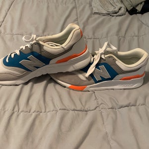 White Men's Size 11 (Women's 12) New Balance Shoes