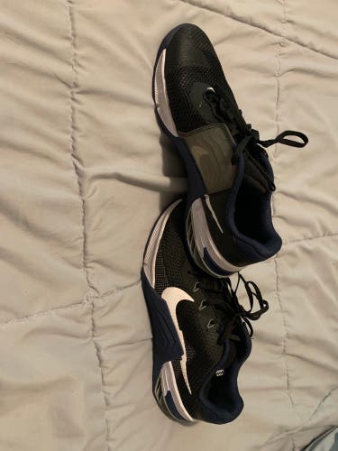 Black Team Issues Syracuse Men’s Lacrosse Men's Size 11 (Women's 12) Nike Metcon Shoes