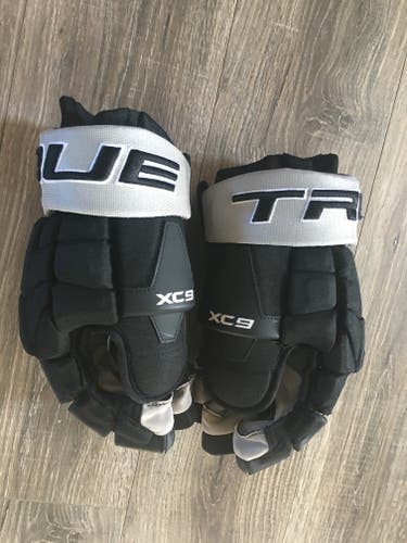 Used True XC9 Gloves Gloves 14" Pro Stock