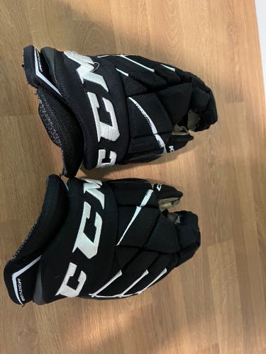 Used CCM Jetspeed FT1 14" Black/White