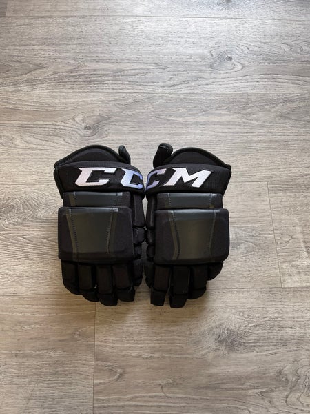 CCM 14" Pro Stock HG97 Gloves