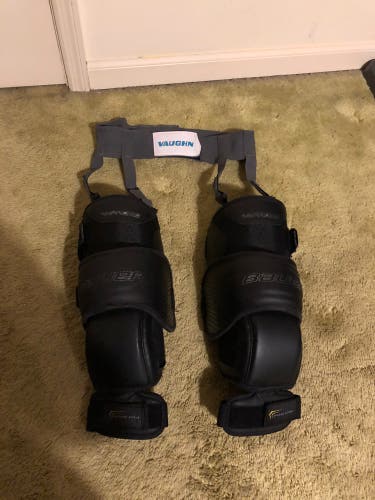 Bauer Supreme Senior Goalie Knee and Thigh Guards