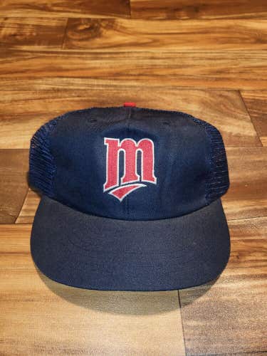 Vintage MLB Baseball Minnesota Twins Trucker Mesh Sports Cap Hat Vtg Snapback