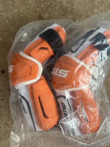 New Large STX Stallion 500 Arm Guard Syracuse Mens Lacrosse Team Issued
