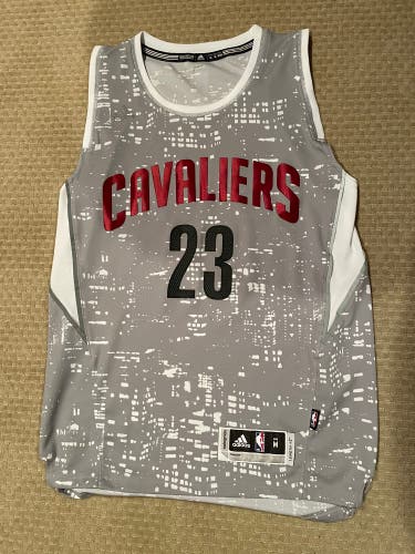 Lebron James #23 City Lights Gray Swingman Jersey
