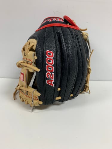 New Wilson Right Hand Throw Infield A2000 Baseball Glove 11.25" - Brand New!!!