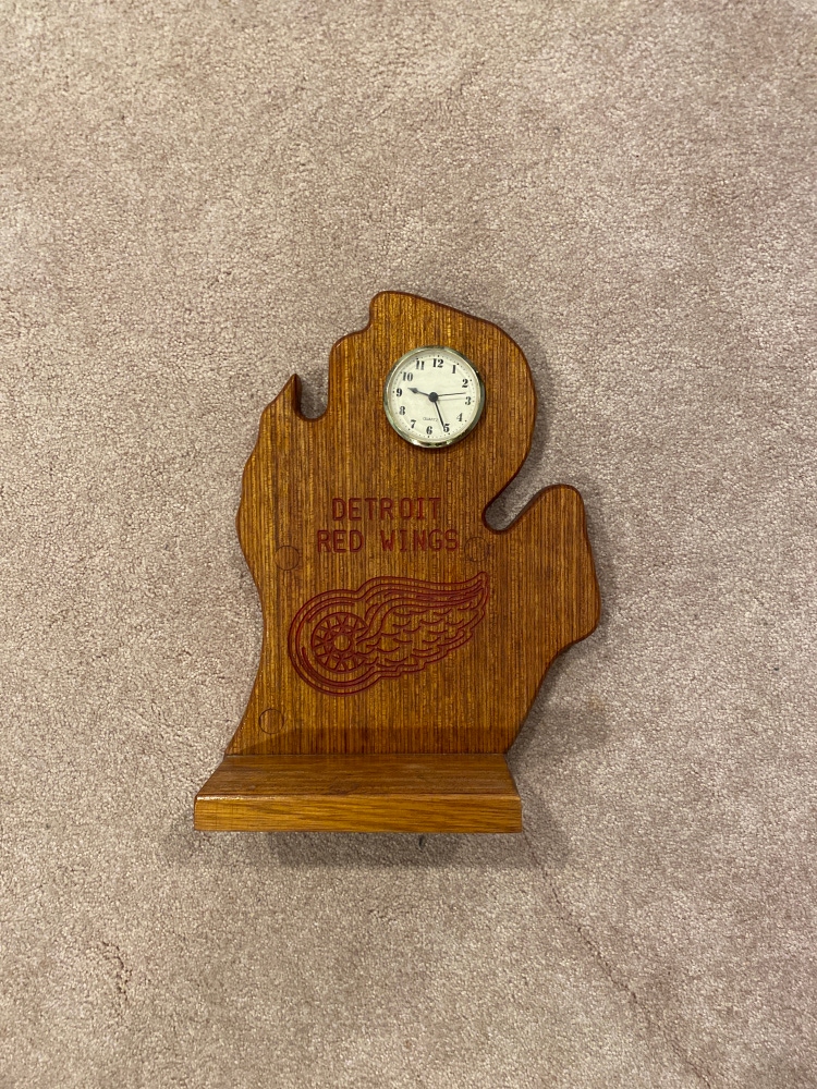 Detroit Red Wings Clock