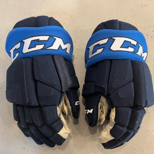 Used CCM HGTKPP 14" gloves " Pro Stock. (G8)