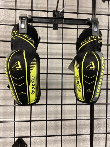 New Medium Warrior  Alpha QX4 Elbow Pads
