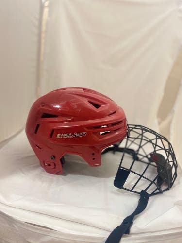 Used Medium Bauer Pro Stock Re-Akt 150 Helmet