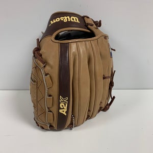 New Wilson Right Hand Throw Infield/Pitcher's A2K Baseball Glove 12" - Brand New!!!