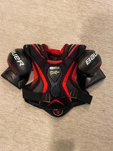 Senior Medium Bauer  Vapor 2x pro Shoulder Pads