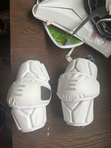 Used Medium/Large Epoch Integra Elite Arm Pads
