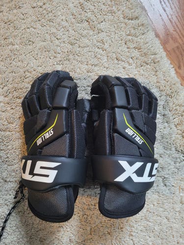 Used Player's STX Stallion 200 Lacrosse Gloves 12"