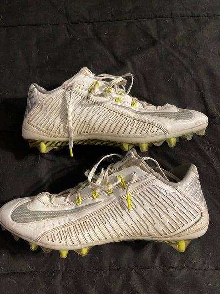 White Men's Molded Cleats Low Cut Vapor Carbon