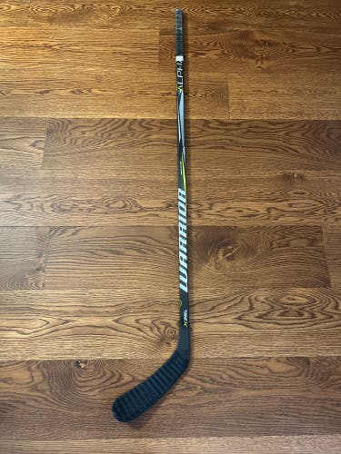 Senior Right Handed W03  Alpha QX Hockey Stick