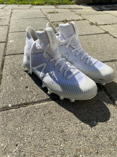 White Men's Molded Cleats New Balance Freeze Cleats
