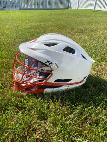 Player's Cascade R Helmet