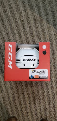 CCM Tacks 910 Helmet Large White