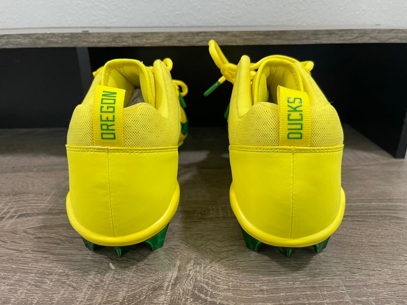 PROMO SAMPLE Nike Oregon Ducks Alpha Menace Pro 2 Low Football Cleats Mens  Sz 13 | SidelineSwap