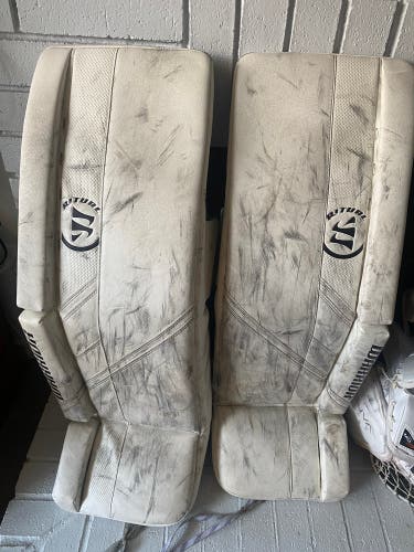 35" Warrior  Ritual G5 Pro Goalie Leg Pads