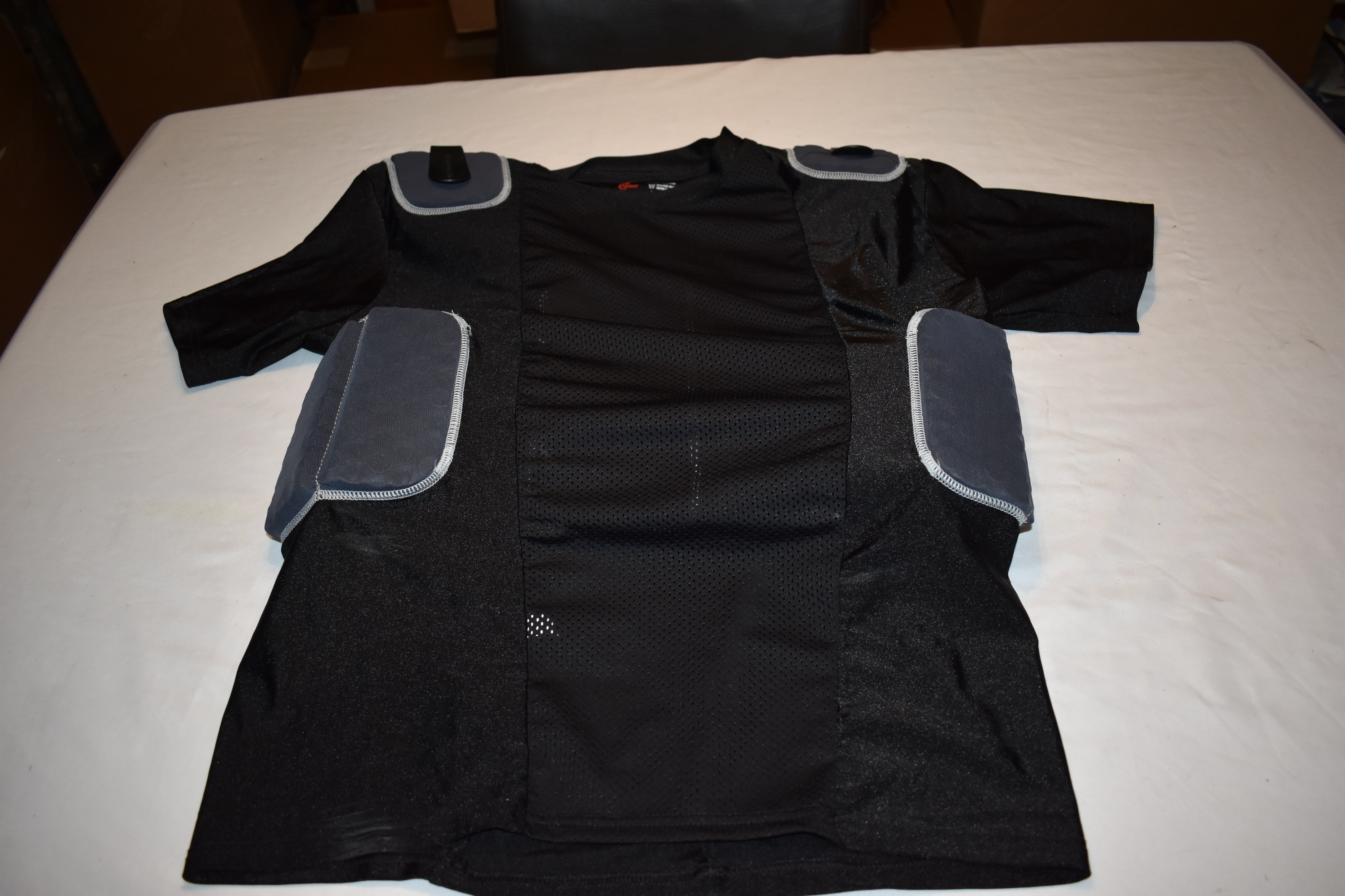NEW - Cramer Lightning 5 Pad Compression Football Shirt w/Rib, Spine and Clavicle Pads, Black, Large