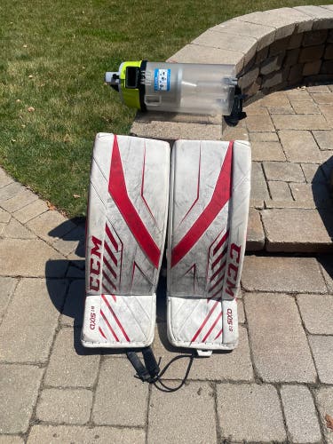 30" CCM  Axis 1.9 Goalie Leg Pads