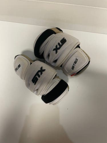 Used Medium STX Stallion 500 Arm Pads