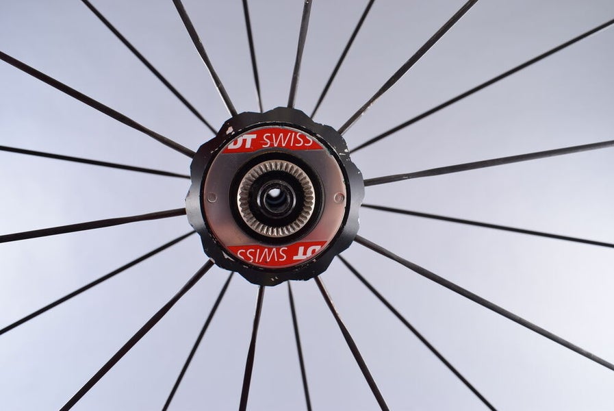 DT Swiss RR21 DiCut Front Wheel 700c Clincher Release Road Bike Cycling | SidelineSwap