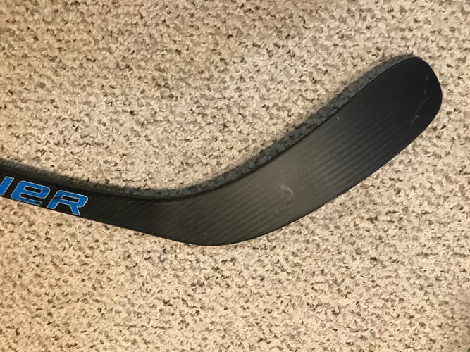 Used Bauer Right Handed Nexus n2700 Hockey Stick P88 87 Flex Excellent Condition
