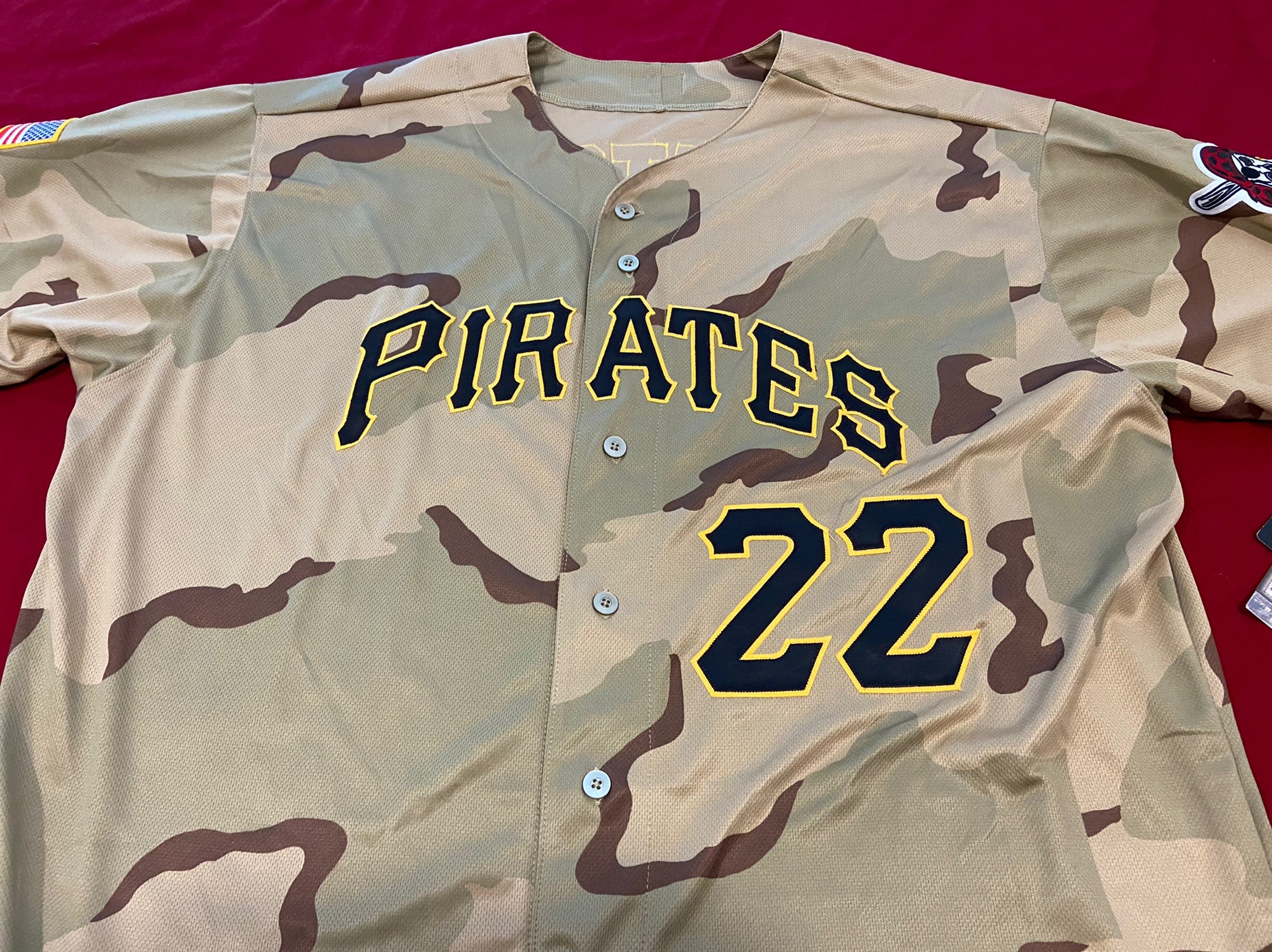 Majestic MLB Pittsburgh Pirates Alternate Camo Veterans Military