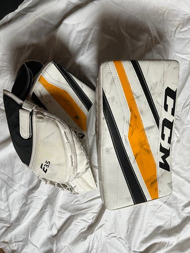 Hockey glove and blocker - Used Full Right Extreme Flex III E3.5