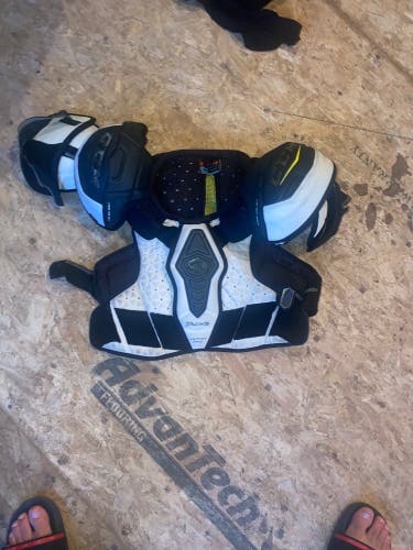 Large CCM Tacks Shoulder Pads