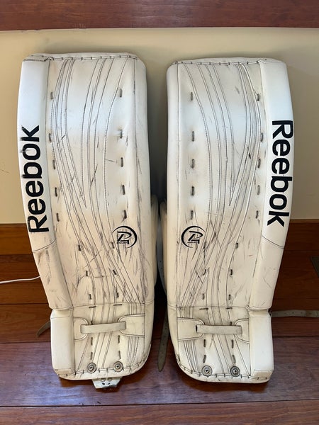 33" Reebok Premier 4 Pro Goalie Leg Pads