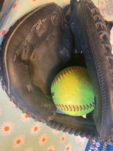Mizuno catchers glove