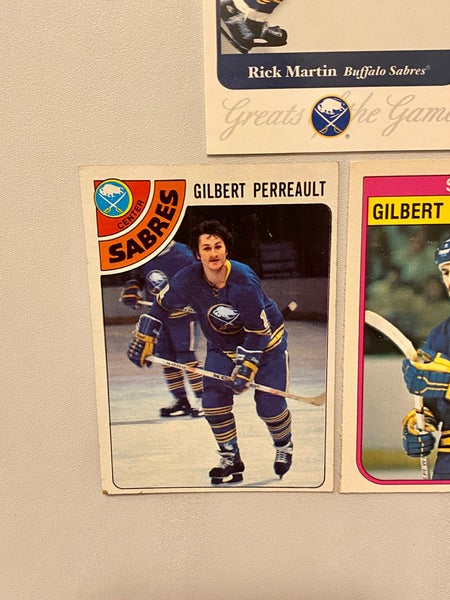 NHL HOCKEY VINTAGE GILBERT PERREAULT & RICK MARTIN BUFFALO SABRES TRADING  CARDS