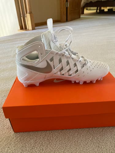 White New Size 12 (Women's 13) Nike Huarache