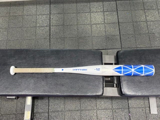 2020 Easton Alloy Sapphire Bat (-12) 18 oz 30" Used good condition