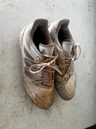 White Men's Metal Low Cut Adizero