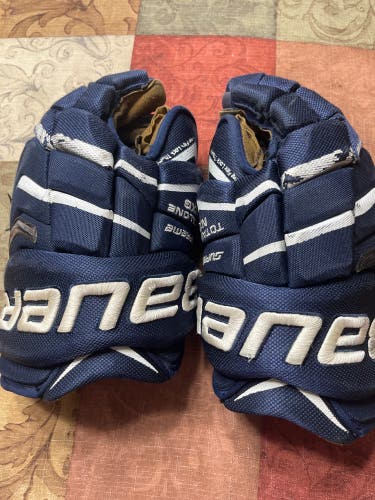 Bauer total one nxg gloves