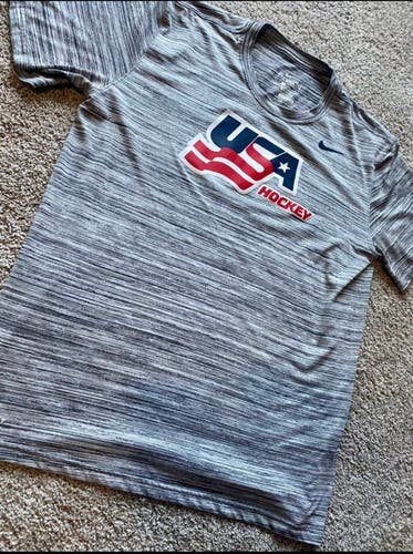 NEW USA Hockey T-shirt